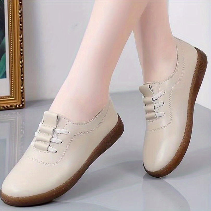Chic Womens Round Toe Lace Up Oxfords - Lightweight, Comfy Faux Leather Shoes with Tassel Embellishment - Solid Color, All-Season, Low Top, Fall Favorite