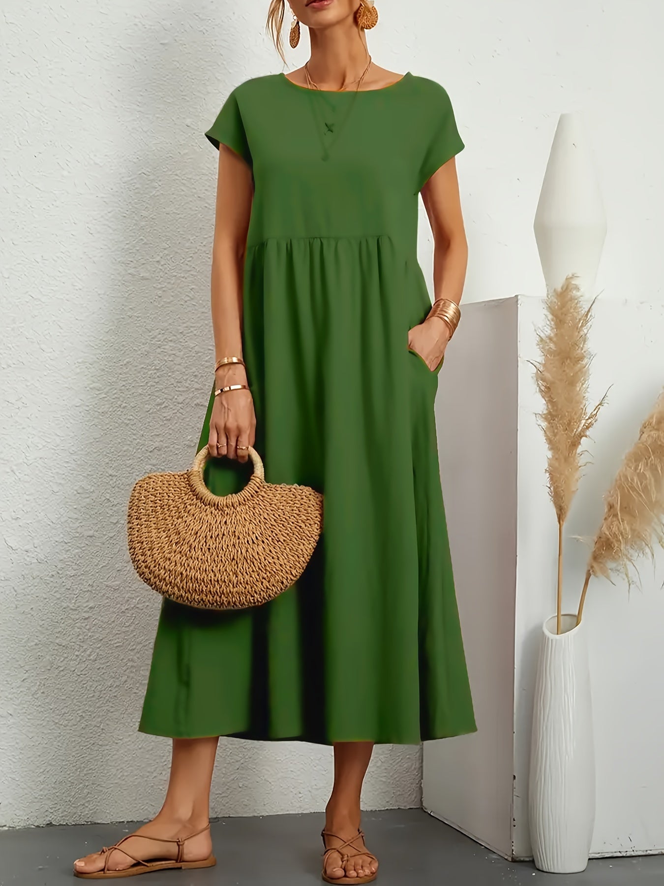 Plus Size Elegant Fit and Flare Crew Neck Dress with Pockets - Soft Medium Stretch Polyester, Solid Color, Short Sleeve, Midi Length, Perfect for Spring and Summer - Womens Casual Comfortable Knit Fabric Clothing