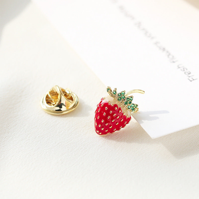2025 Mini cute Japanese small strawberry brooch women's anti-light neckline corsage trendy personalized fashion badge accessories
