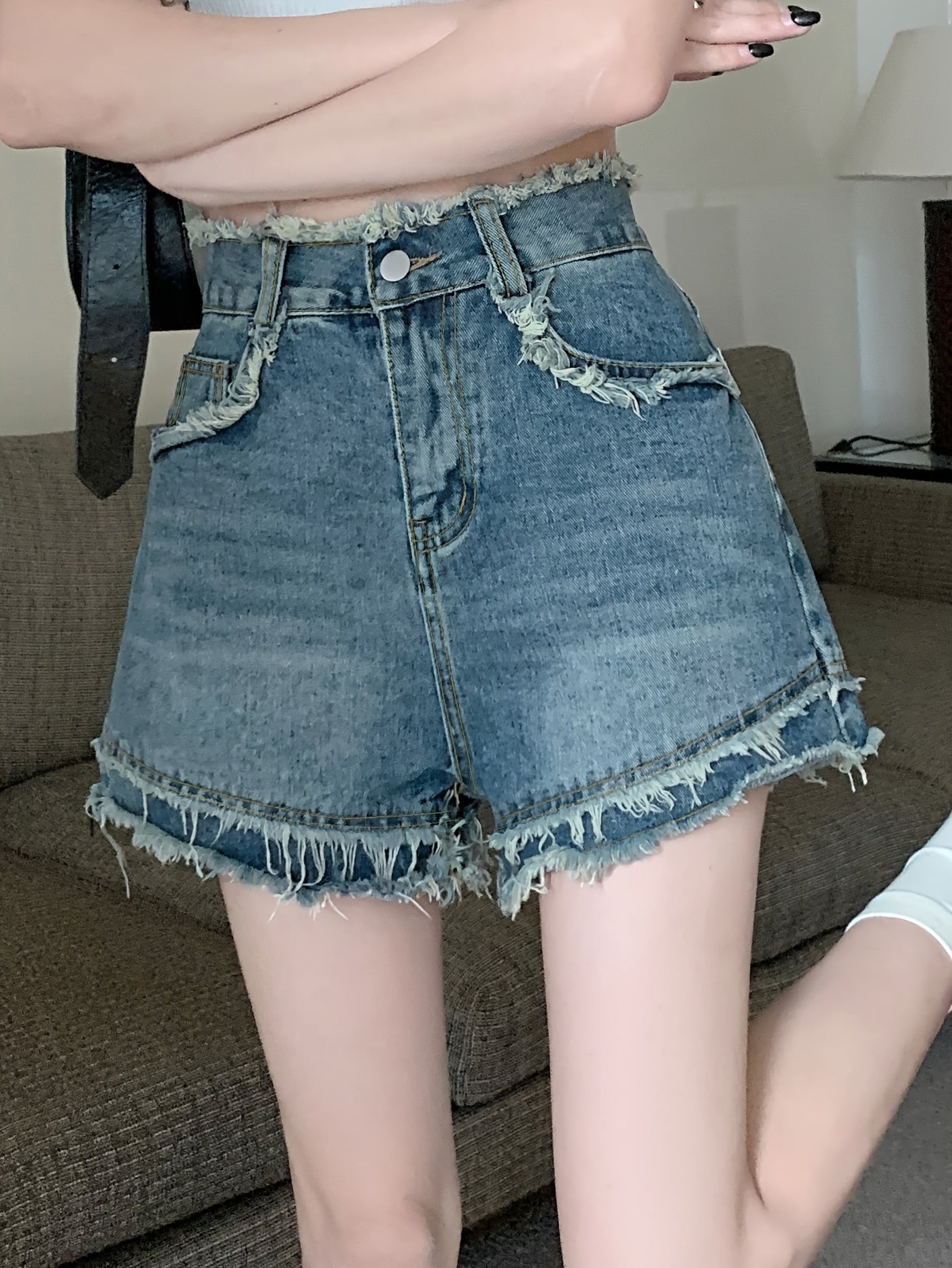 ZllKl Women's Vintage-Inspired Frayed Hem Denim Shorts, Summer Collection, Flattering High-Waist, Trendy Distressed Look For Chic Style.
