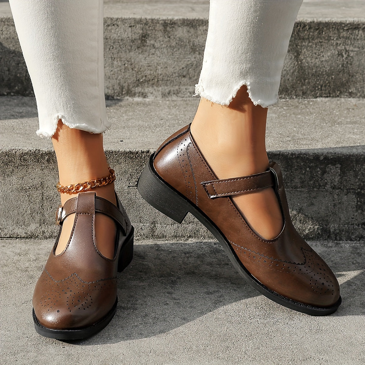 Vintage-Inspired Womens Brogue Oxfords Shoes - Solid Color, Round Toe, Buckle Strap, Chunky Low Heel, Casual, All-Season, Comfortable Walking Shoes