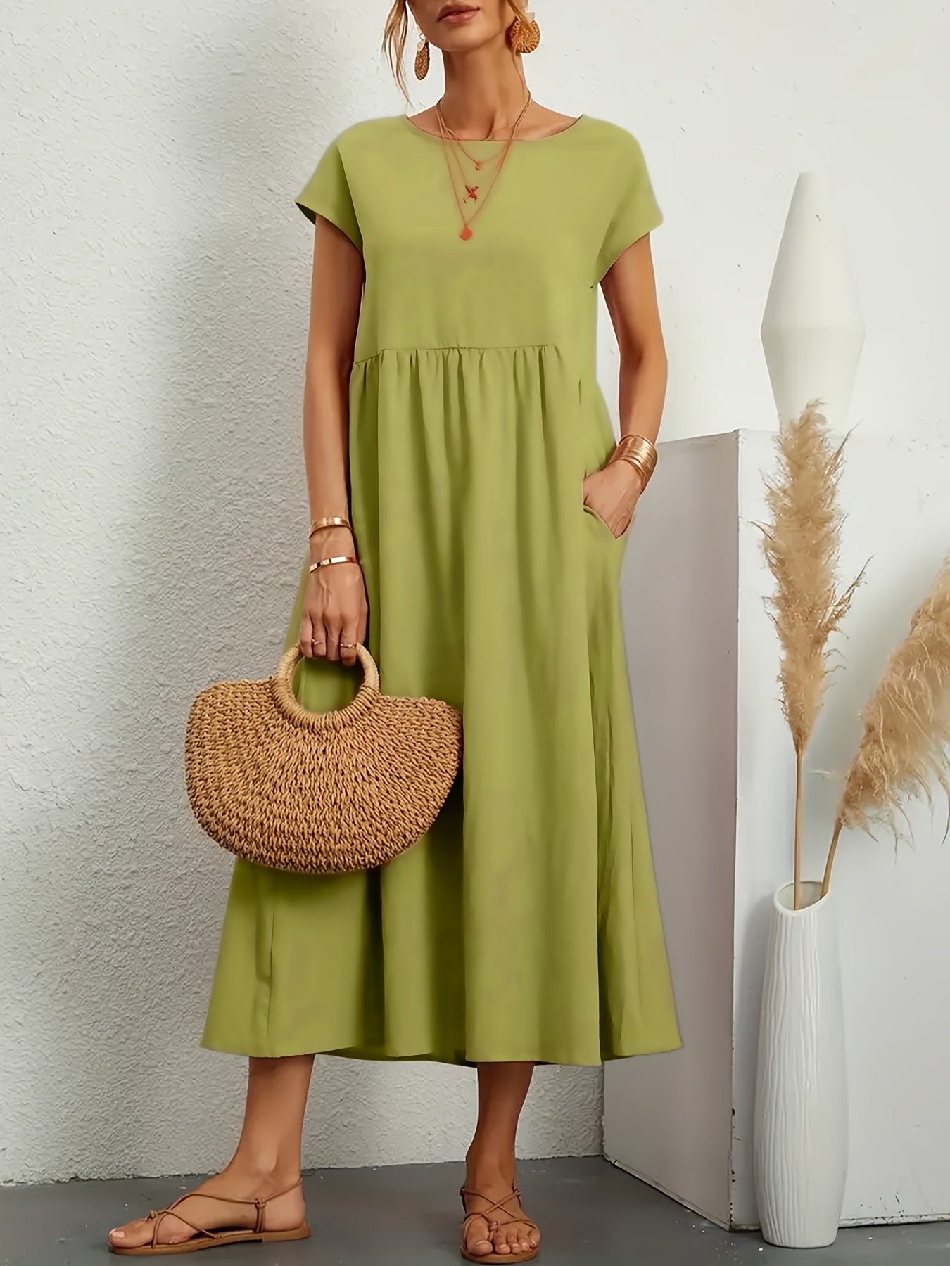 Plus Size Elegant Fit and Flare Crew Neck Dress with Pockets - Soft Medium Stretch Polyester, Solid Color, Short Sleeve, Midi Length, Perfect for Spring and Summer - Womens Casual Comfortable Knit Fabric Clothing