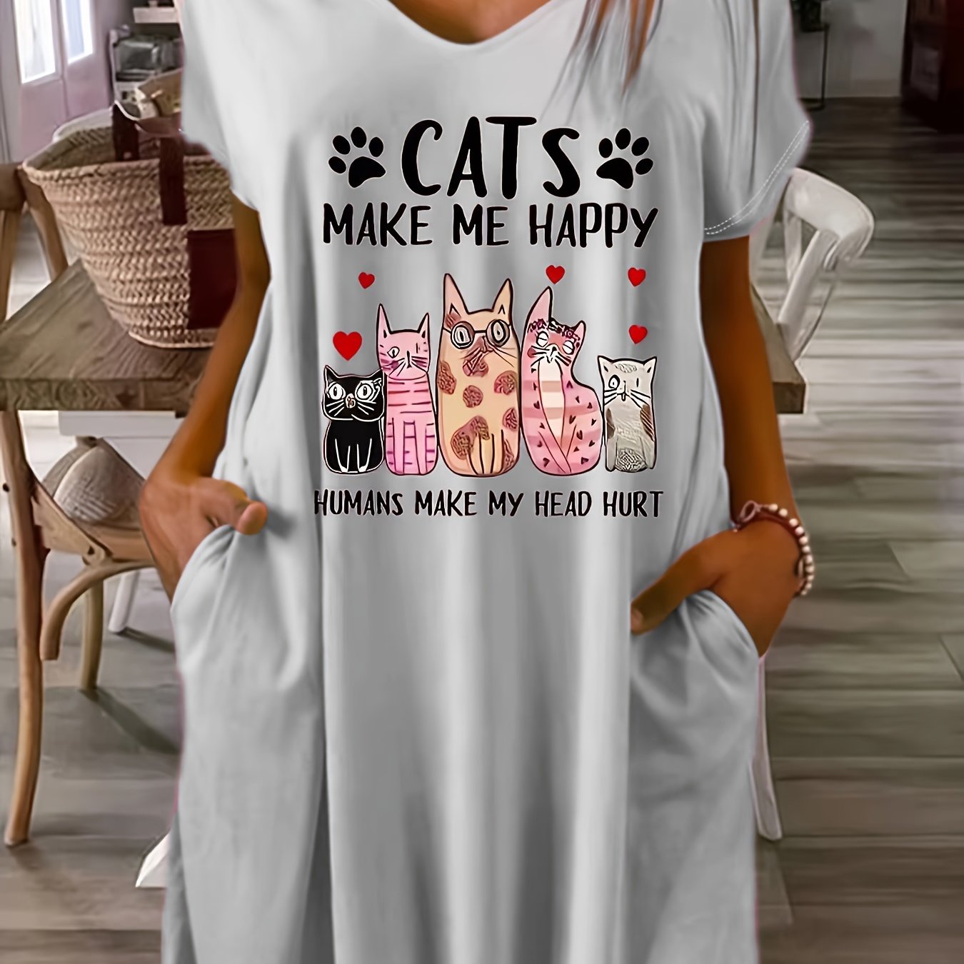 Plus Size CATS Print V Neck Tee Dress, Casual Pocket Short Sleeve Loose Dress For Spring & Summer, Women's Plus Size Clothing