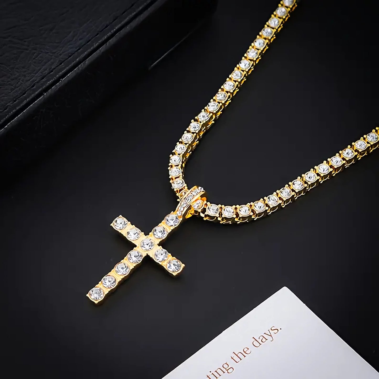 Hip hop cross pendant necklace, Cuban chain necklace, fashion accessories for men and women, birthday gifts