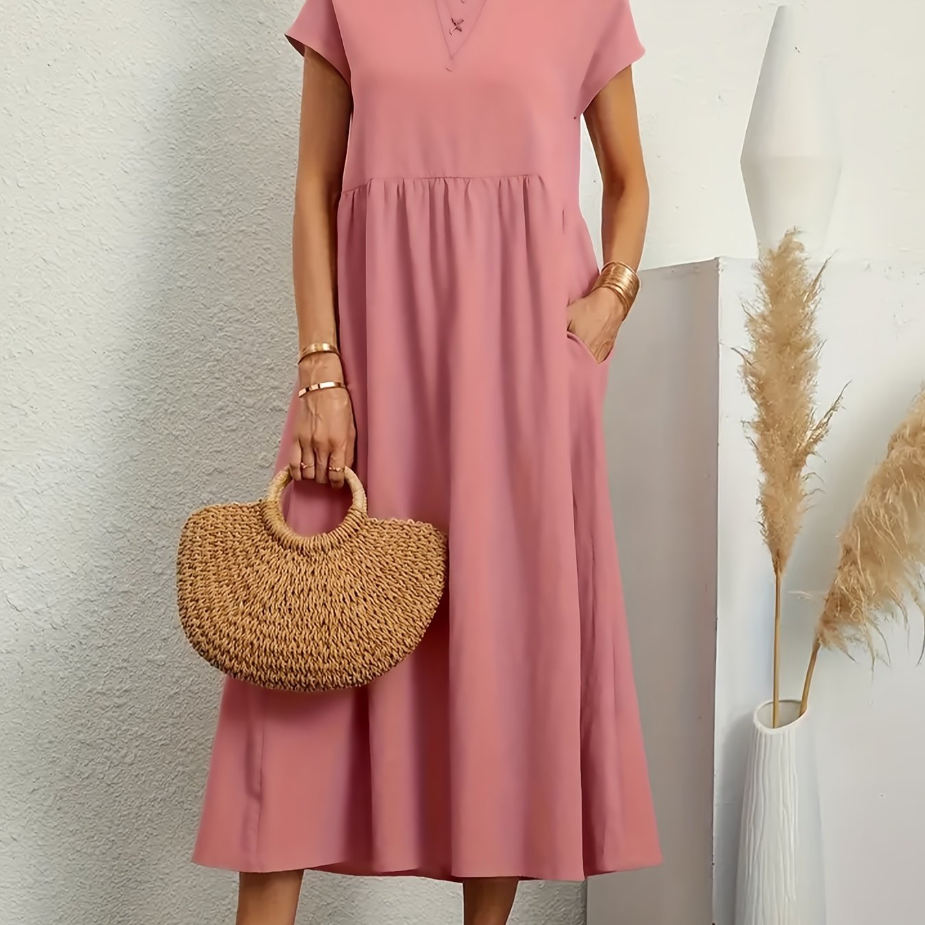 Plus Size Elegant Fit and Flare Crew Neck Dress with Pockets - Soft Medium Stretch Polyester, Solid Color, Short Sleeve, Midi Length, Perfect for Spring and Summer - Womens Casual Comfortable Knit Fabric Clothing