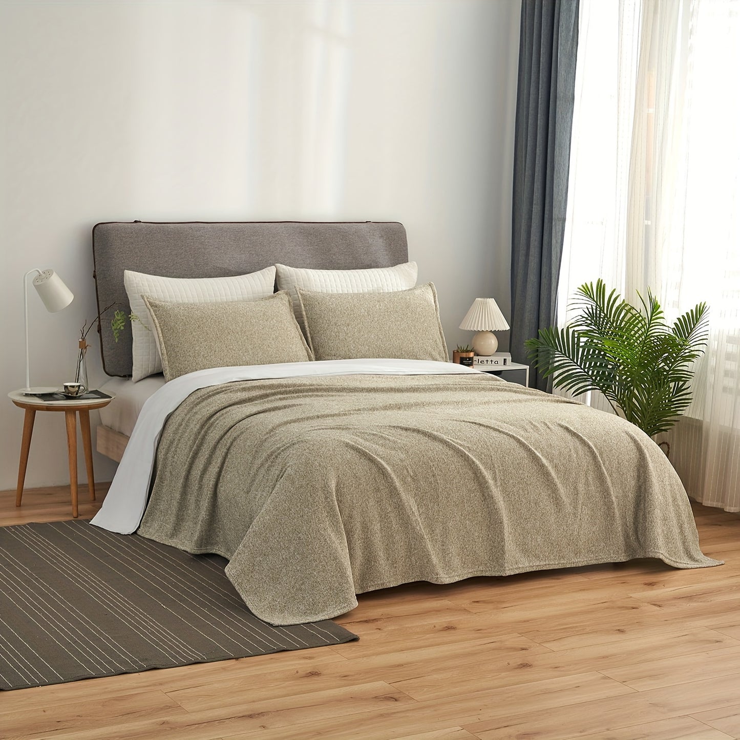 Sweatshirt Blanket Set TWIN (1blanket with 1 sham)/QUEEN (1blanket with 2 shams)/King (1blanket with 2 shams) 300GSM for Jersey Knit Thin Soft Breathable Blanket Set Brings a Stylish Appearance to Bedroom Living Room Couches for all year roud