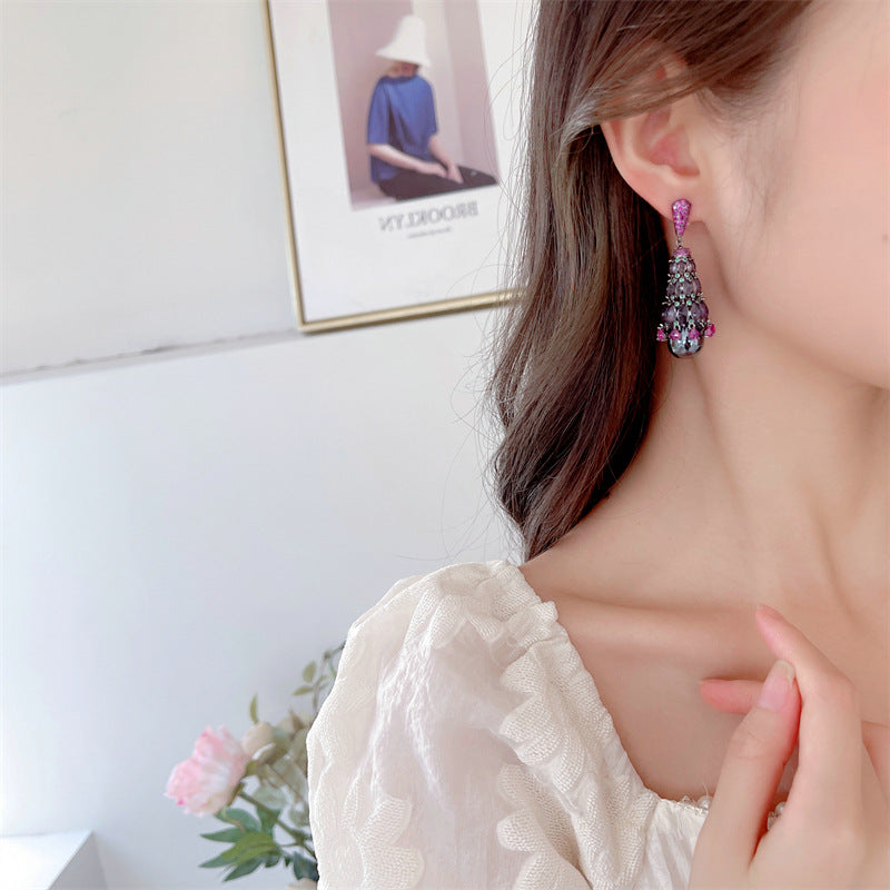 2025 2022 new retro temperament earrings women's water drop pearl zircon exaggerated atmosphere heavy industry earrings wholesale
