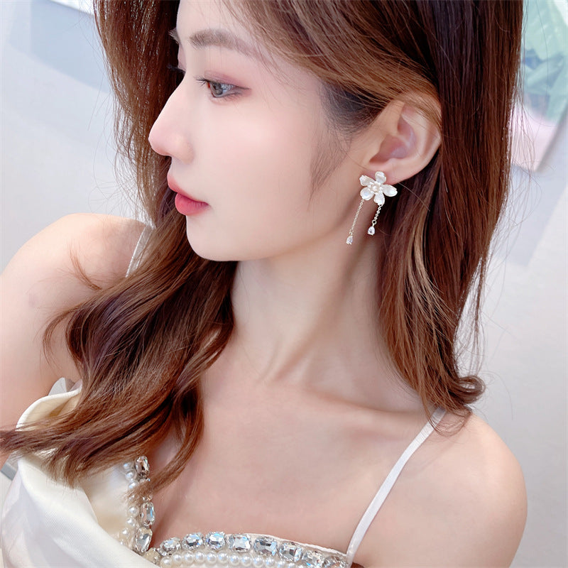 2025 S925 silver needle flower series earrings niche design earrings Korean version super fairy simple temperament camellia stud earrings