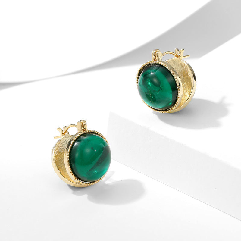 2025 Korean version Dongdaemun niche design earrings Internet celebrity temperament earrings new V-shaped opening double-sided pearl stud earrings