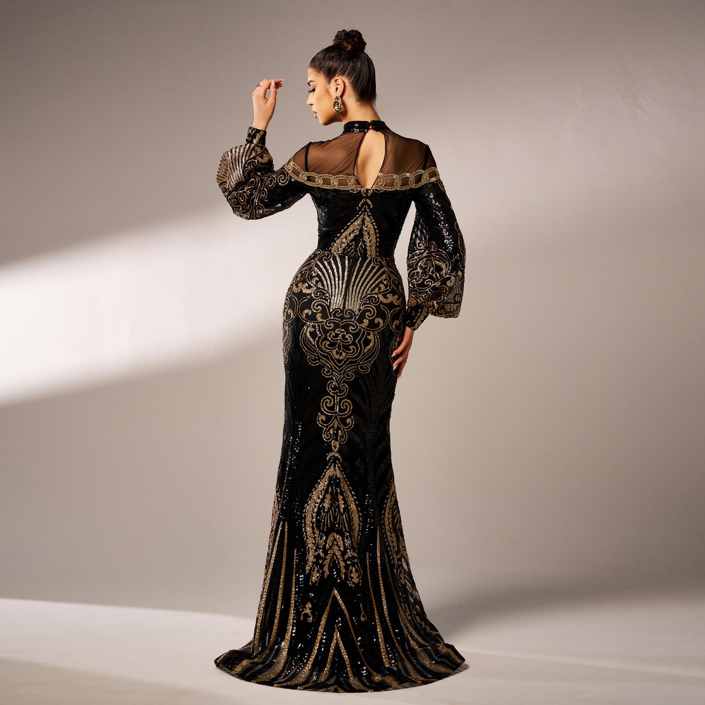 r 2025 new long-sleeved round neck long sequined banquet mesh fishtail evening dress bridesmaid dress women