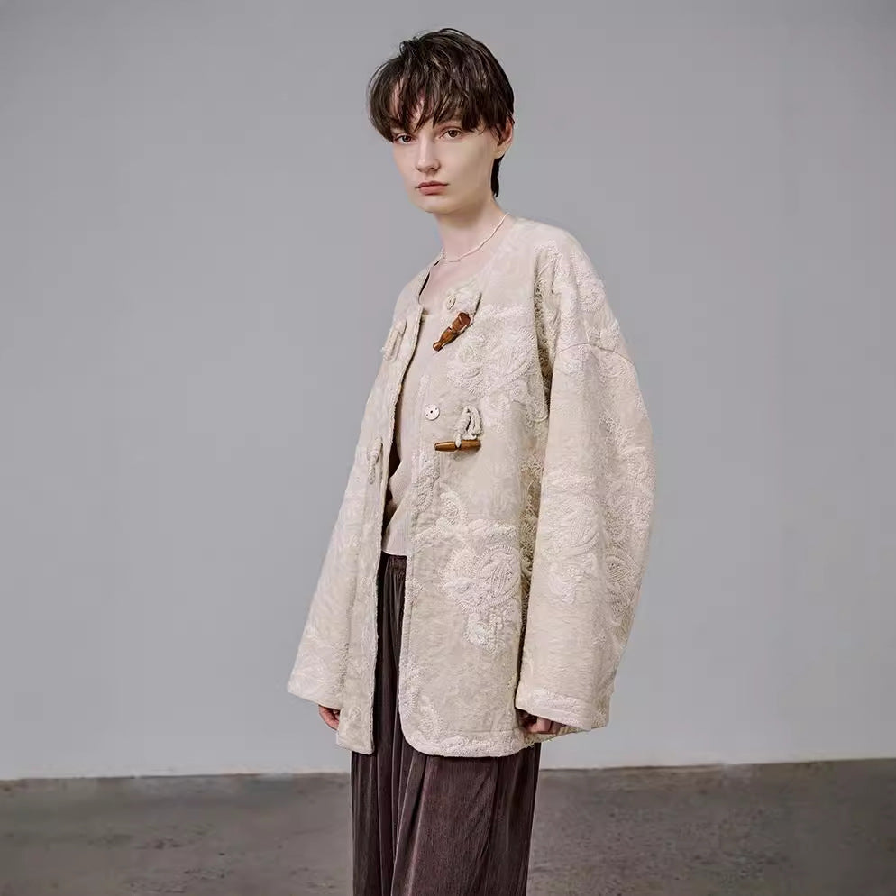 2025 New Chinese autumn coat for women, new button-up national style embroidered cotton and linen loose round neck jacquard top B0946