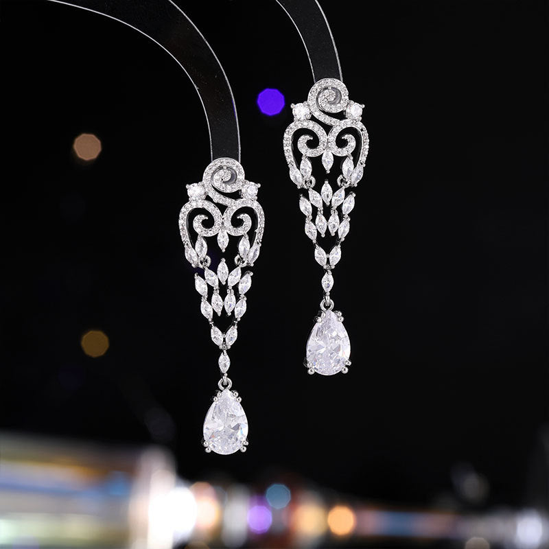 2025 Super fairy smart earrings fashion earrings wholesale temperament light luxury high sense long green water drop fringed earrings women
