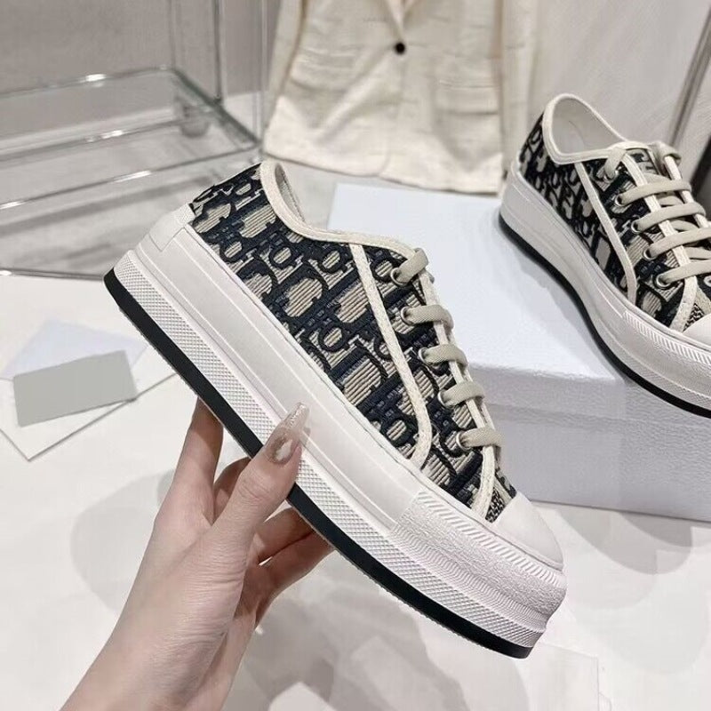 ZllKl Spring and Summer New D Low-Top Canvas Shoes Female Feide Embroidered Presbyopic HOTan and NEWn Leisure All-Match Thick Bottom Board Shoes