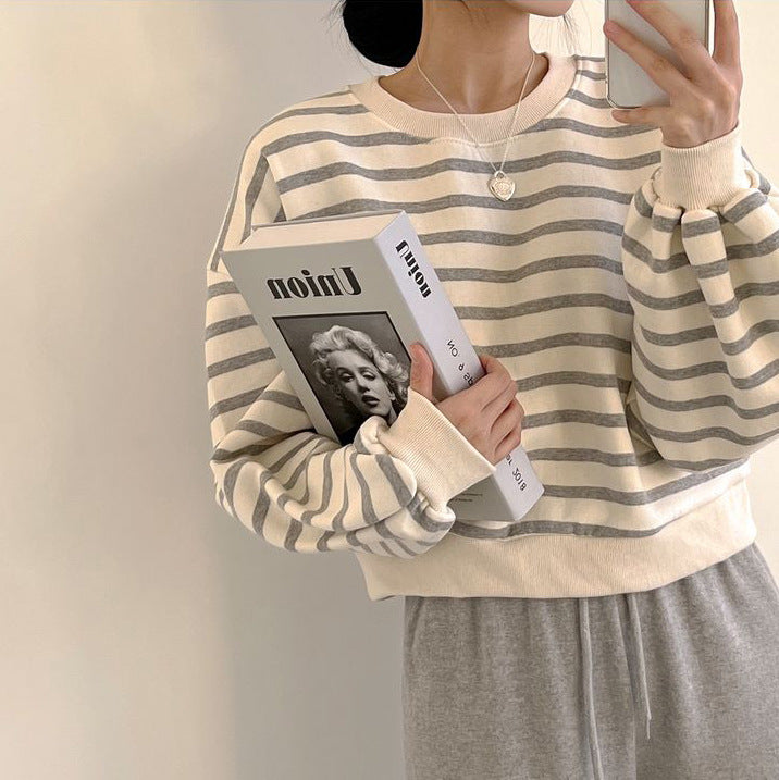 ZLLKL 2025 3-color, striped sweater women's new short women's clothing loose autumn and winter thickened velvet top thin Korean version