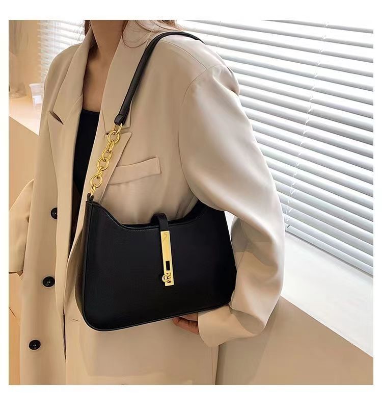 ZllKl High Sense Light Luxury and Simplicity Chain Women's Bag New Commuter Spring Large Capacity Bag Sense Fashion Shoulder Bag
