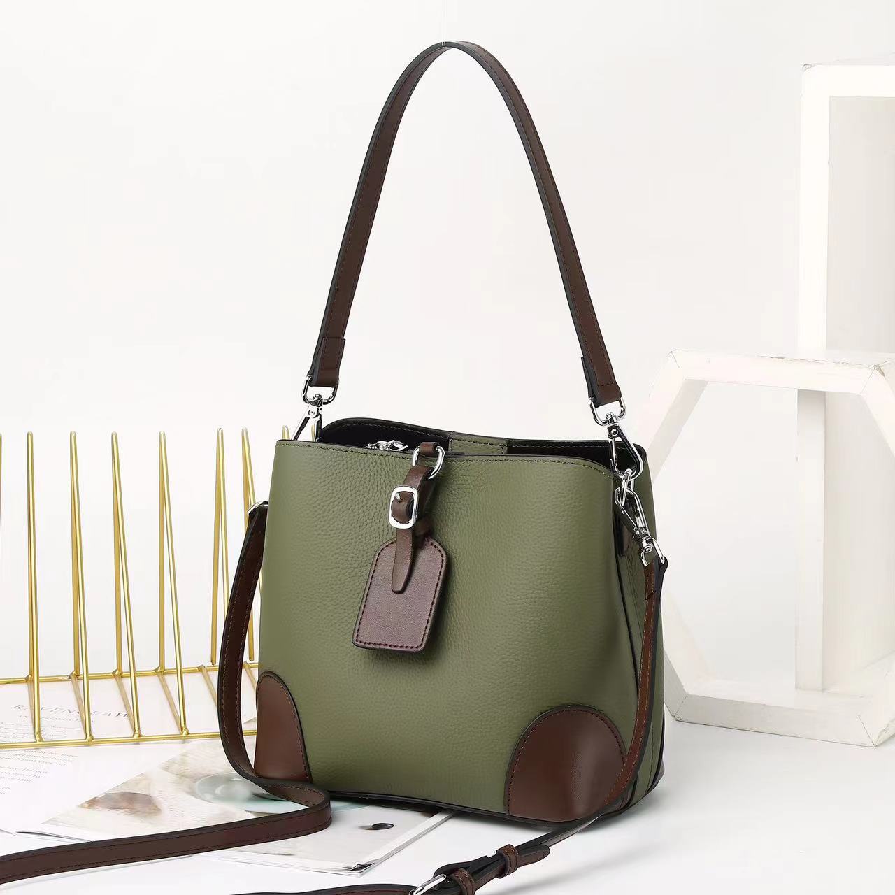Contrasting color bucket bag new commuter leather women's bag fashion high sense versatile shoulder messenger bag bag bag 9816