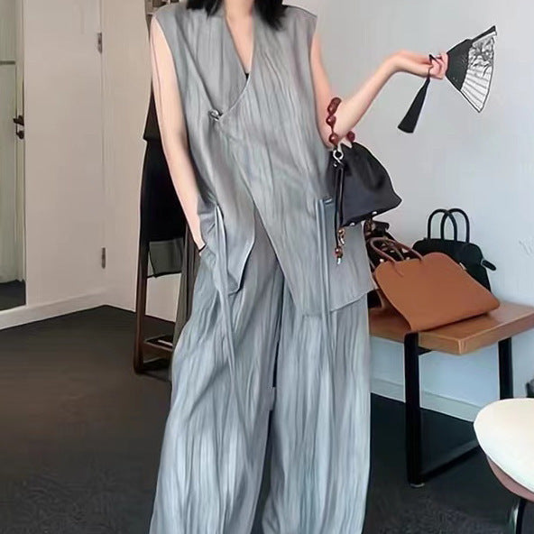 2025 Spot Korean version of popular fashion sports style set popular summer new irregular V-neck sleeveless two-piece set