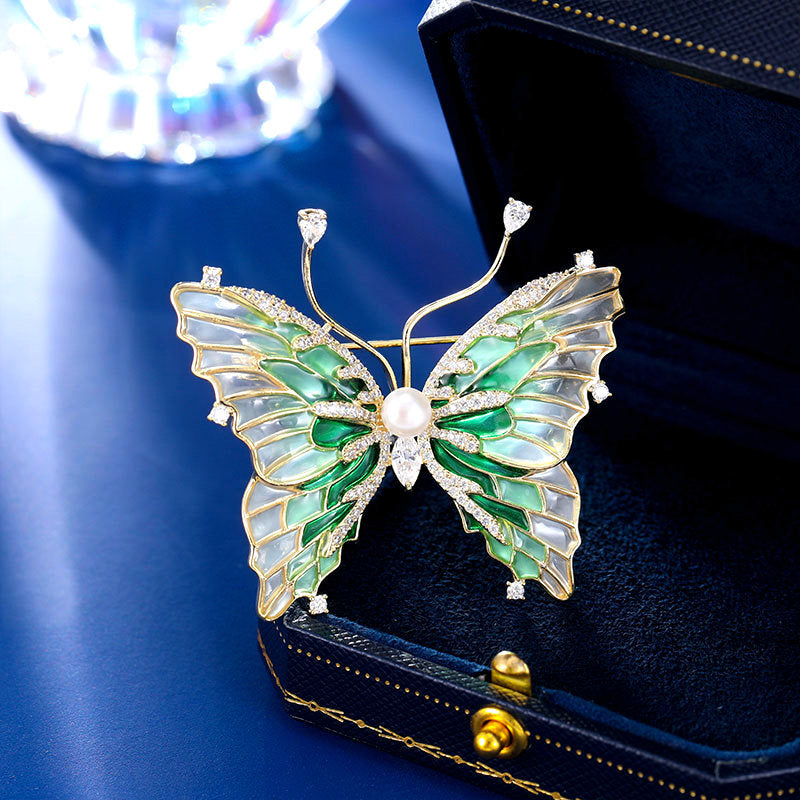2025 High-end temperament cardigan buckle coat accessories suit pin female Chinese style collar buckle corsage dripping butterfly brooch female