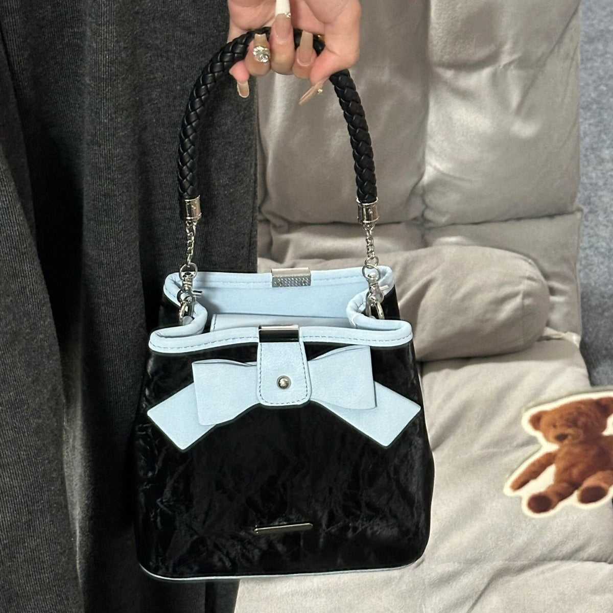 ZLLKL 2025 Bucket bag women's new women's bag commuter versatile sweetheart bow handbag lady style messenger bag