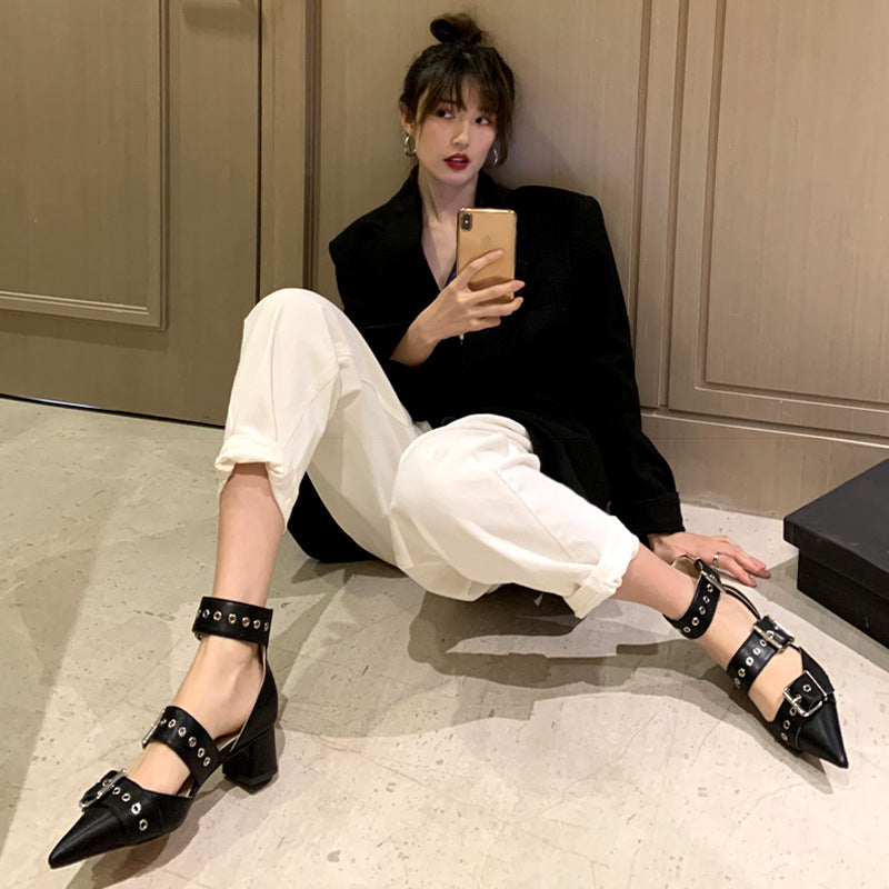2025 Internet celebrity thick heel bag head sandals women's Roman straps shoes middle heel one word with rivets pointed shoes hollow single shoes