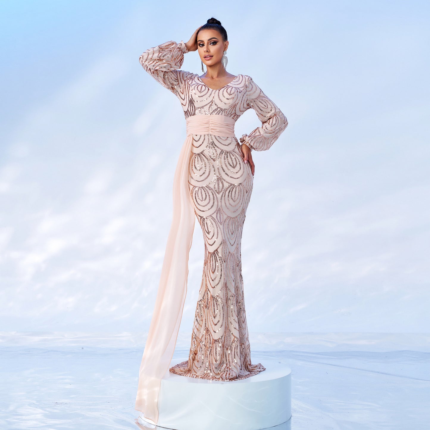 r 2025 temperament long-sleeved sexy long sequined V-neck banquet streamer evening dress bridesmaid dress women