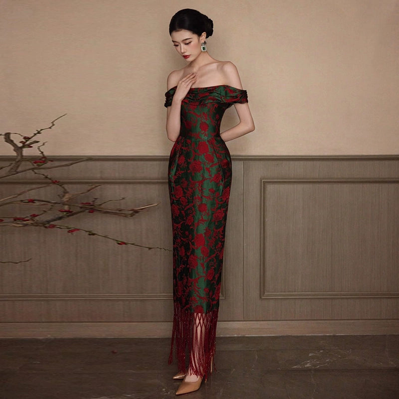 Morning robe female bride one-word shoulder retro new Chinese style engagement dress temperament banquet advanced wedding toast