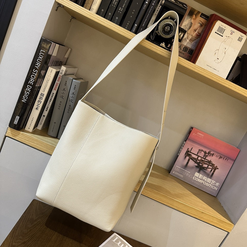 Large-capacity women's bags, first-layer cowhide new bucket bags, mother and child bags, live broadcast New genuine leather shoulder messenger bags 9831