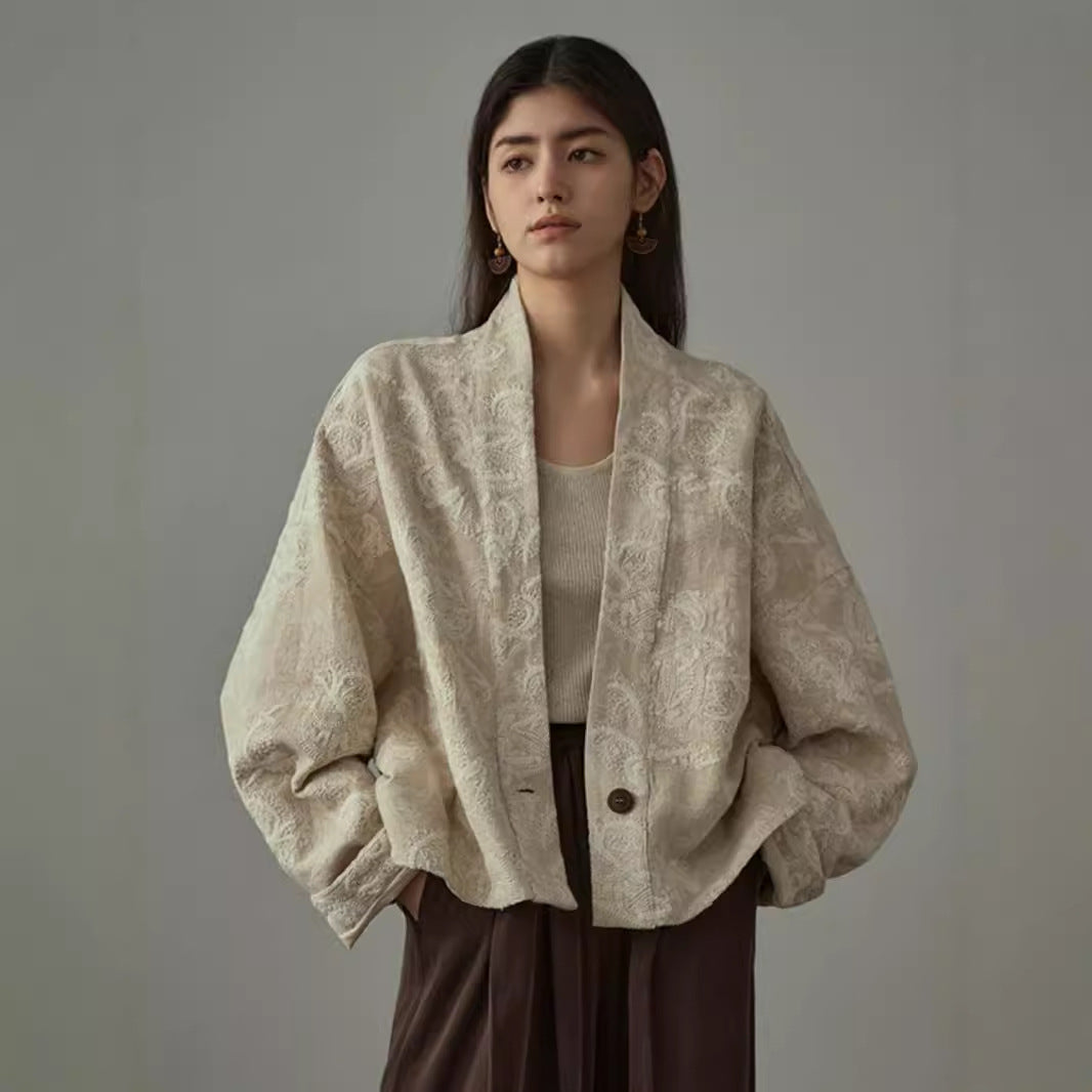 2025 Autumn short coat for women, autumn outer wear, new Chinese V-neck loose heavy industry embroidered cardigan top B0815