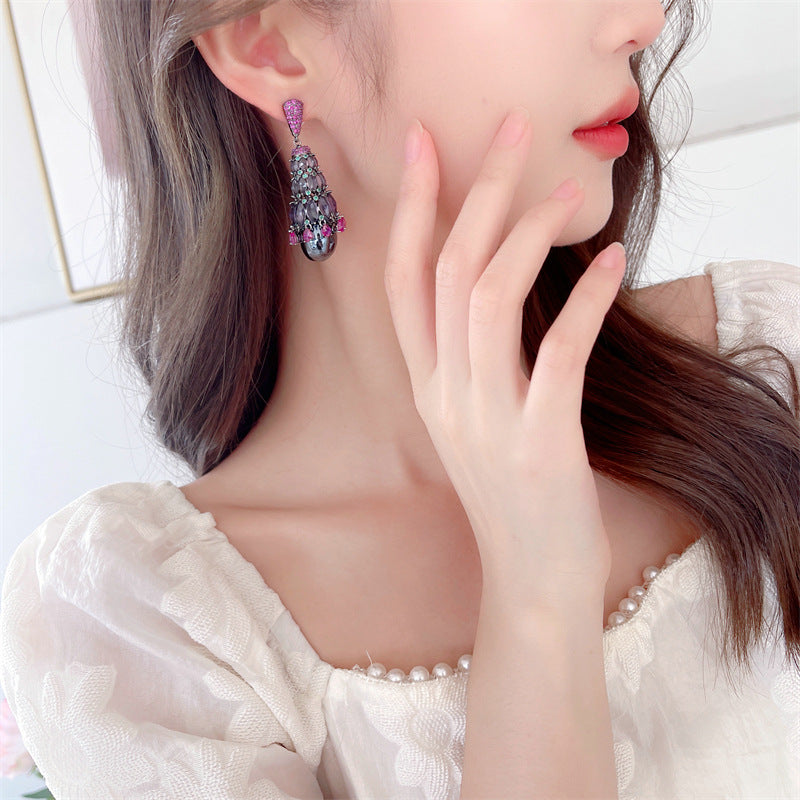 2025 2022 new retro temperament earrings women's water drop pearl zircon exaggerated atmosphere heavy industry earrings wholesale
