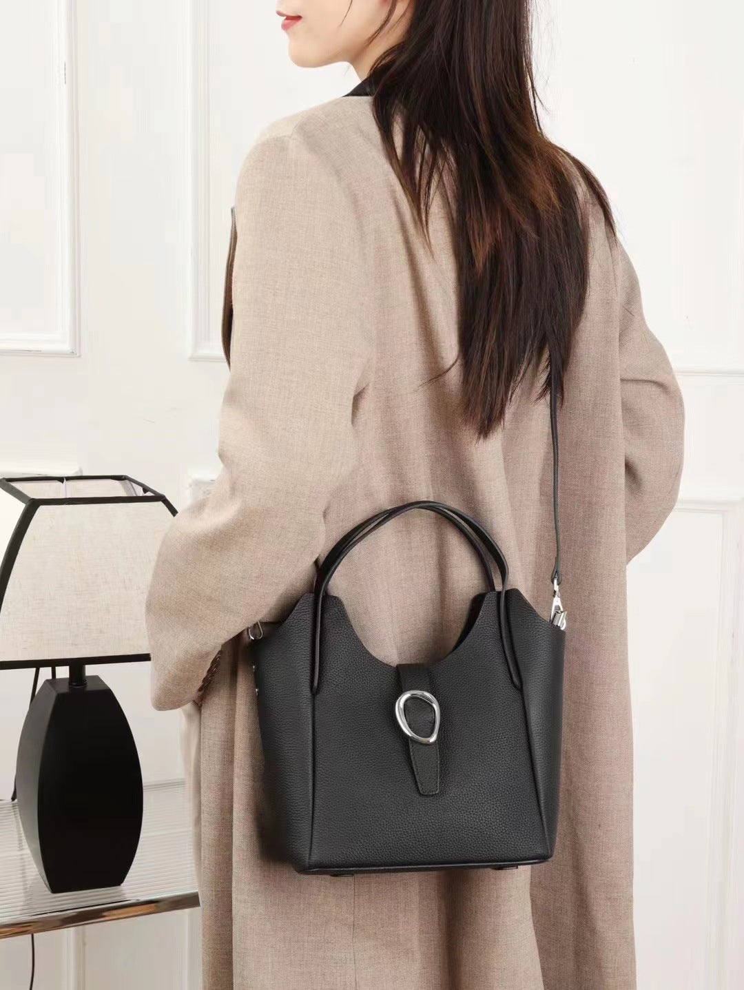 The first layer of cowhide leather women's bag underarm bag TOGO pitot bag shoulder bag casual versatile white-collar new 766