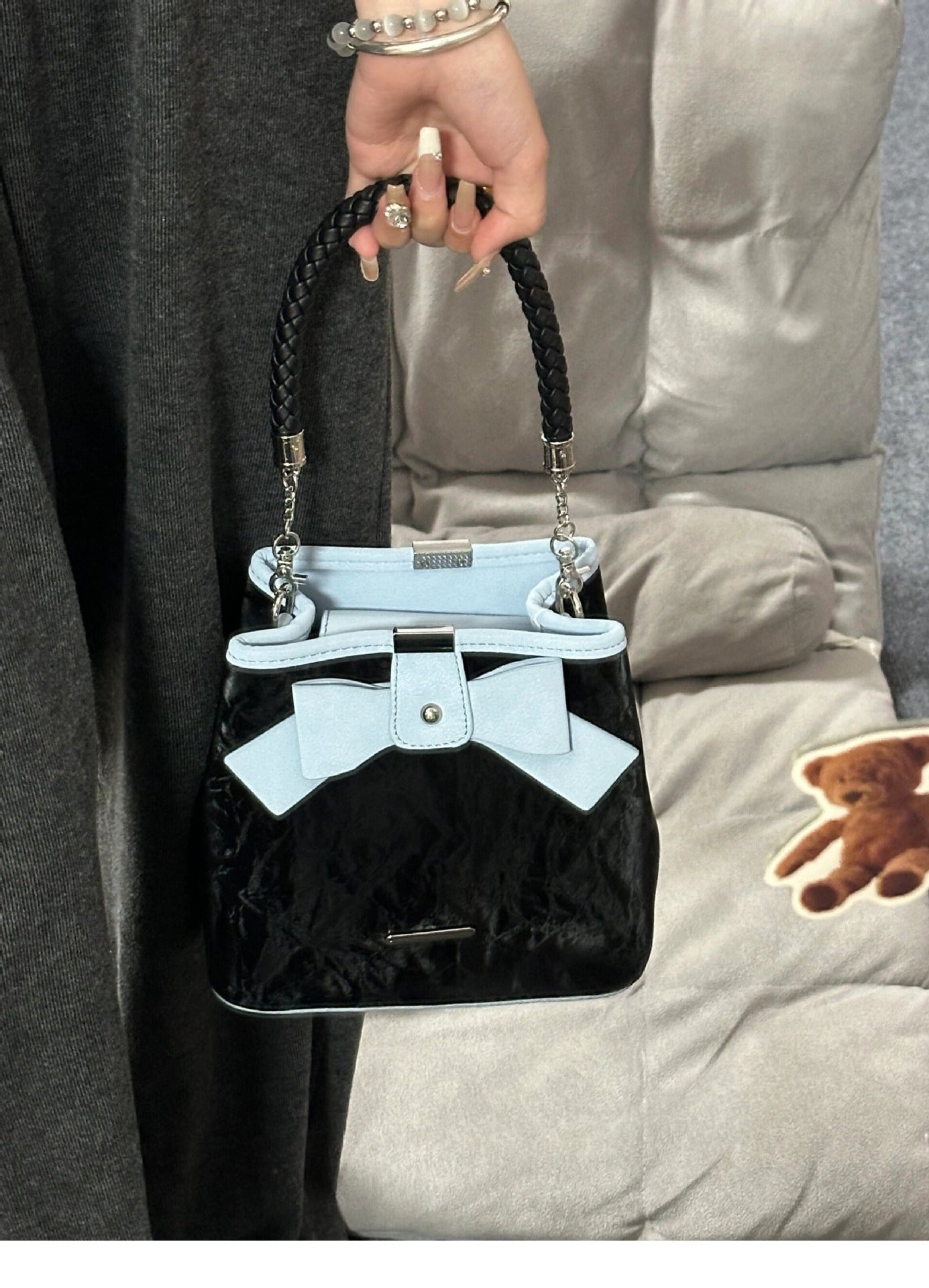 ZLLKL 2025 Bucket bag women's new women's bag commuter versatile sweetheart bow handbag lady style messenger bag