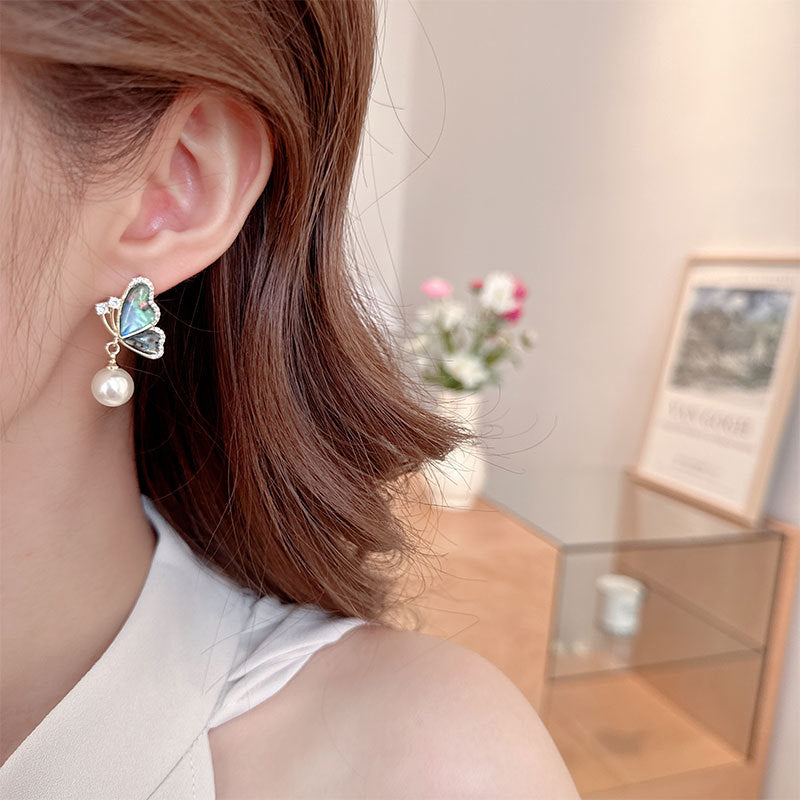 2025 Natural abalone shell retro zircon dream butterfly smart pearl shell stud earrings women's new fashion light luxury earrings