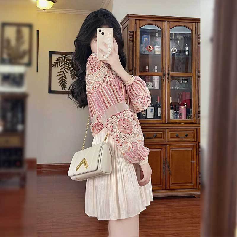 2025 popular spring spot beautiful fringed Yunnan tourism heavy industry embroidered wind salt fringed top