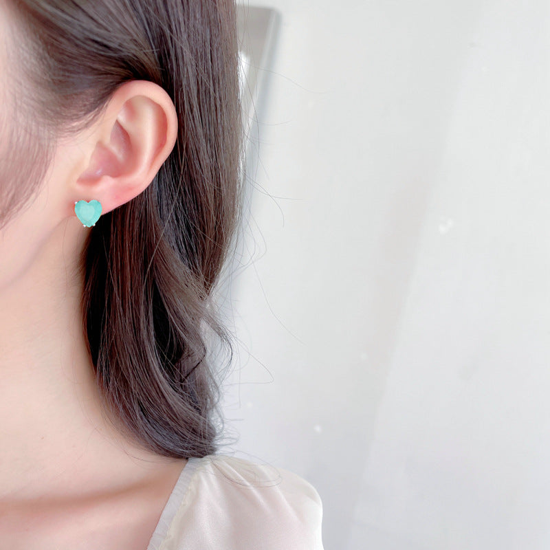2025 S925 silver needle girl heart earrings trendy sweet fresh super fairy temperament simple versatile ice crack love stud earrings