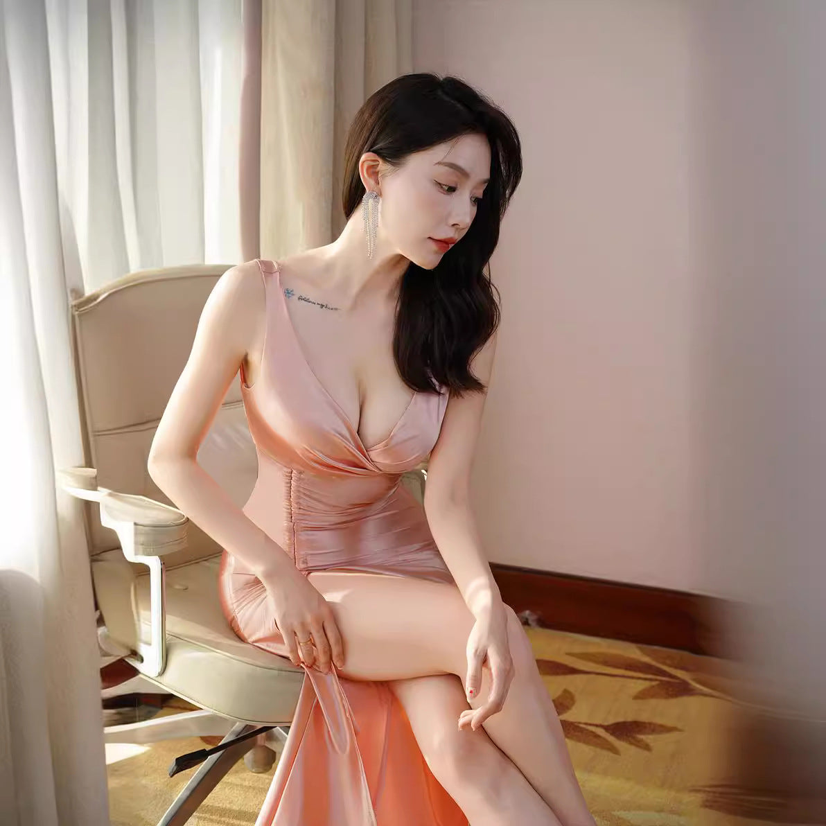 2025 Nightclub dress sexy pure split satin premium elegant meat leakage milk drawstring glossy KTV club work