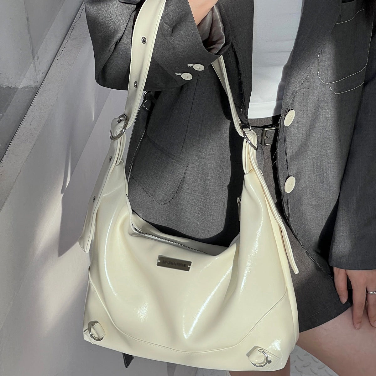 ZLLKL 2025 This year's popular bag women trendy lazy style Spice Girl soft leather shoulder bag crossbody tote bag niche design