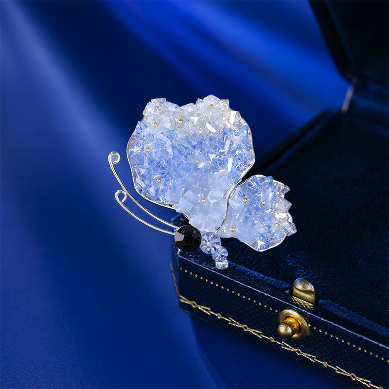 2025 High-end insects exquisite corsage niche design temperament fixed cardigan pin accessories blue crystal butterfly brooch
