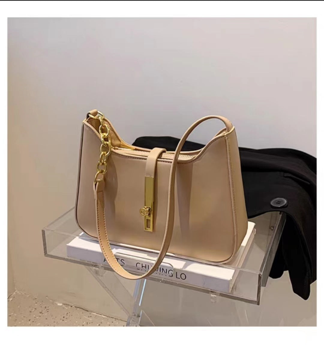 ZllKl High Sense Light Luxury and Simplicity Chain Women's Bag New Commuter Spring Large Capacity Bag Sense Fashion Shoulder Bag