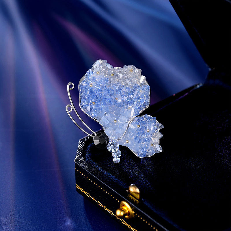 2025 High-end insects exquisite corsage niche design temperament fixed cardigan pin accessories blue crystal butterfly brooch