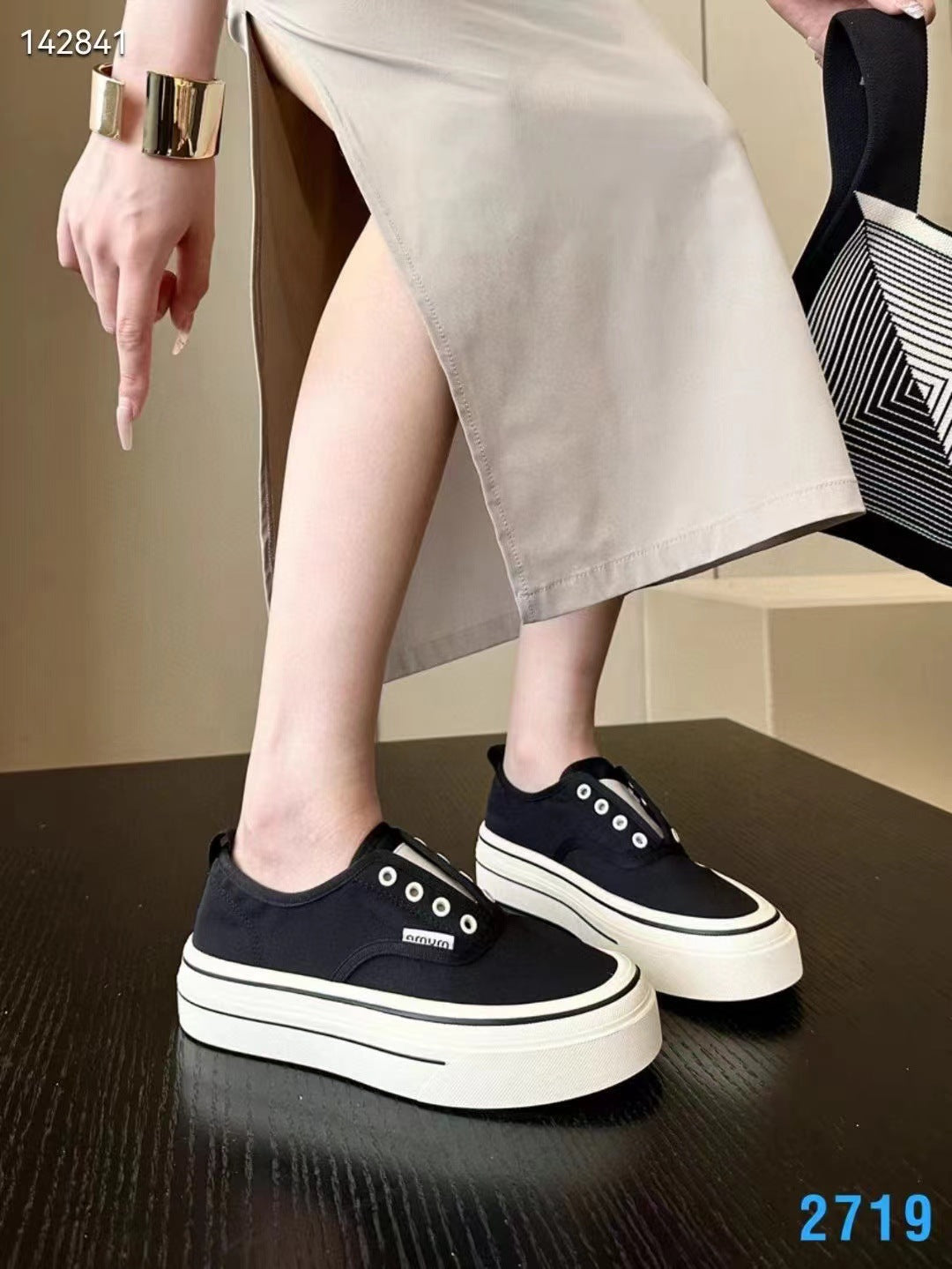 ZllKl New Summer Thin Mesh Surface Shoes Women's Platform Muffin Sneakers Slip-on Canvas Lazy Sports Casual Shoes Fashion