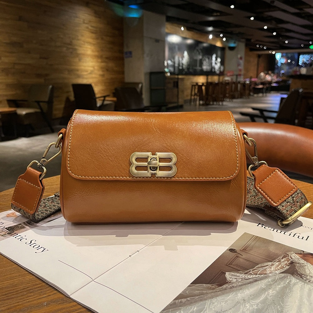 Retro vegetable tanned leather versatile small square bag women's new live broadcast New genuine leather women's bag first layer cowhide messenger bag 834