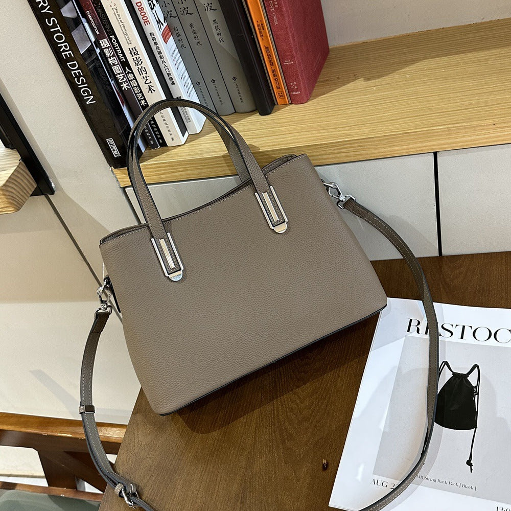 Popular trade leather women's bags, new versatile first-layer cowhide Princess Diana bags, fashion bags, portable messenger bags 9829