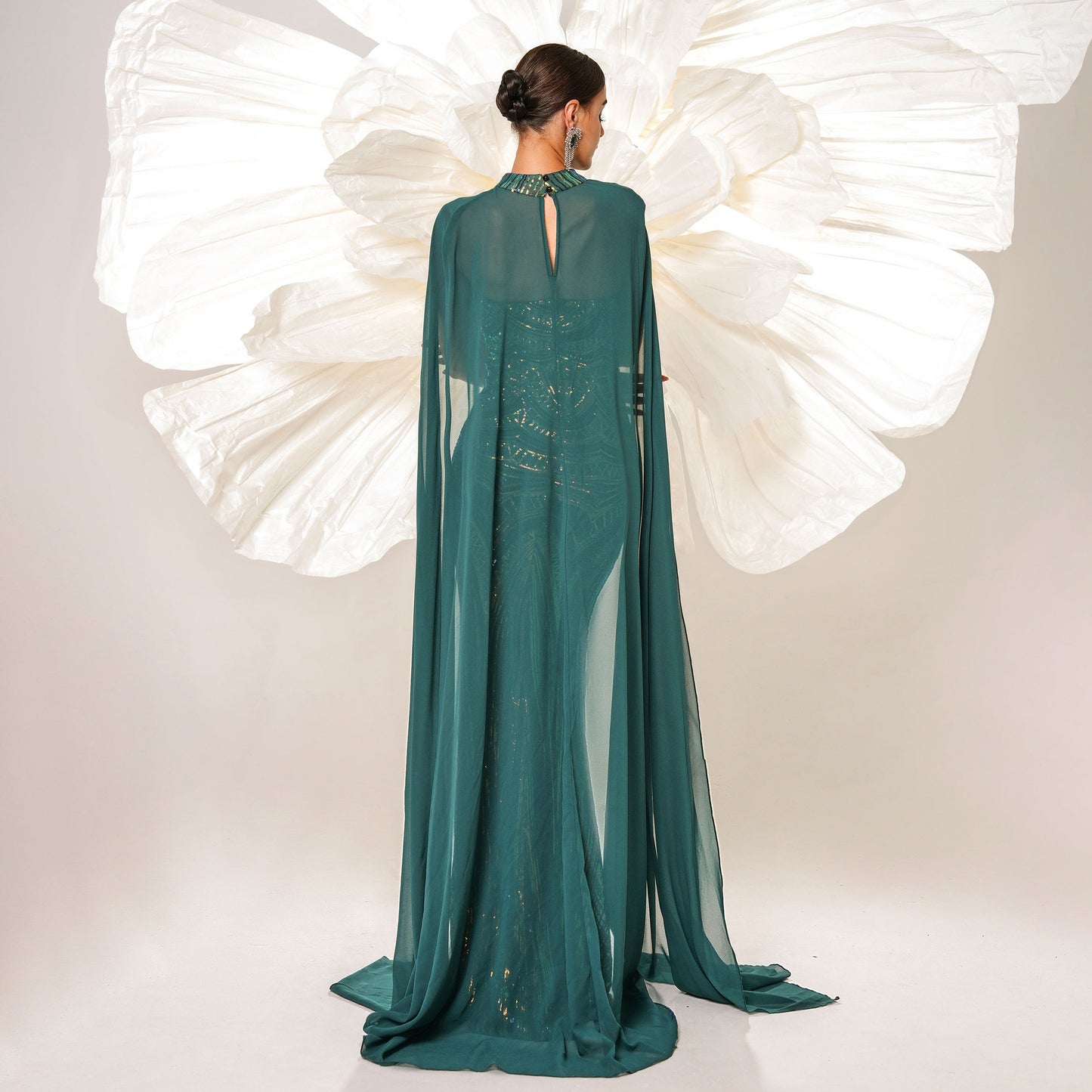 r 2025 new long-sleeved crew neck long sequined banquet cape fish tail evening dress bridesmaid dress women