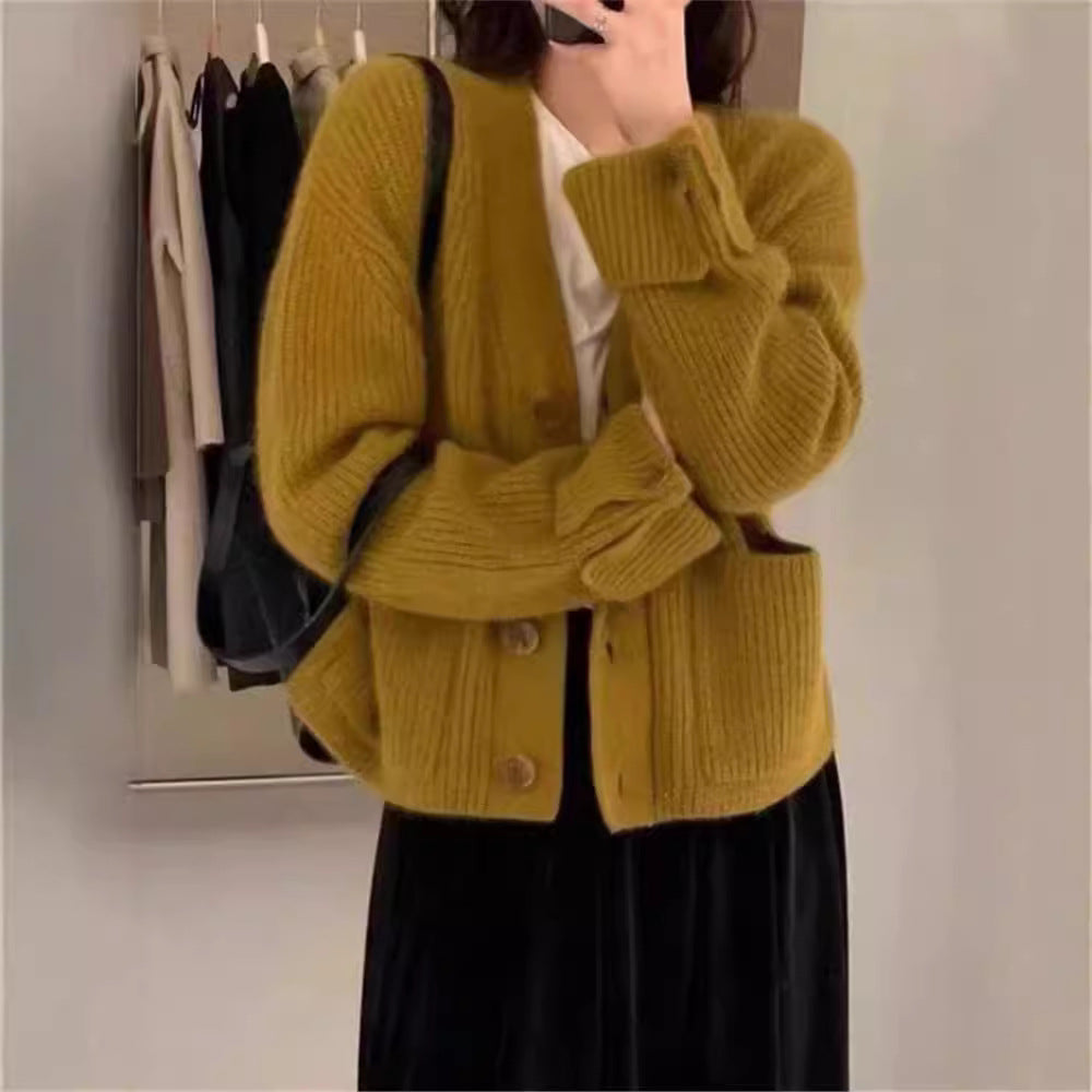 Korean autumn and winter soft milk raccoon fleece sweater women's v-neck design sense foreign fashion knitted cardigan jacket