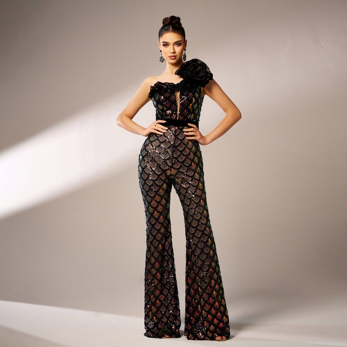 r 2025 new high-end one-shoulder diagonal collar banquet sequined slim-fit evening dress bridesmaid dress jumpsuit women