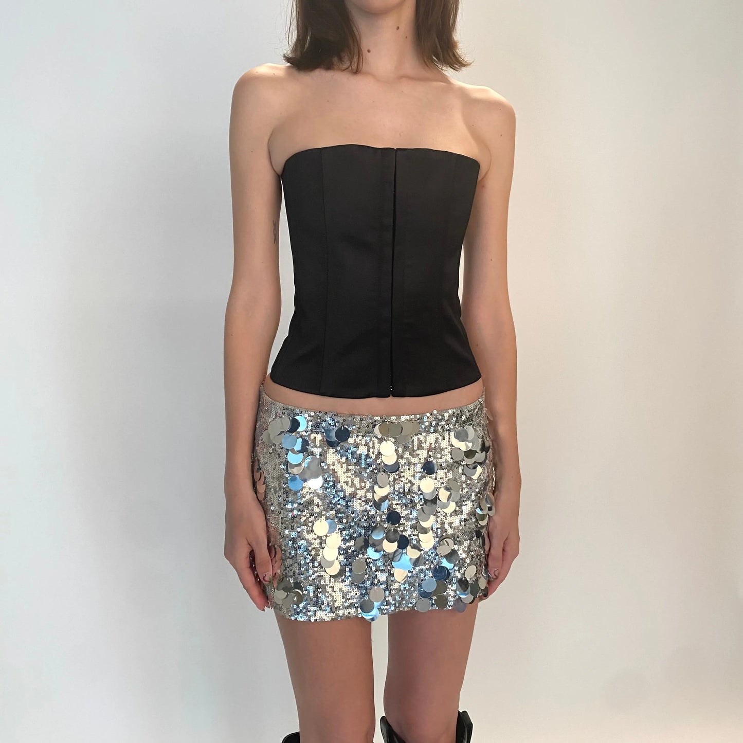 Women Mini Skirts Sexy Hot Girl Sequined Light-Reflecting & Short Type Sheath Skirt Carnival Party Clothings 2023 New Dress