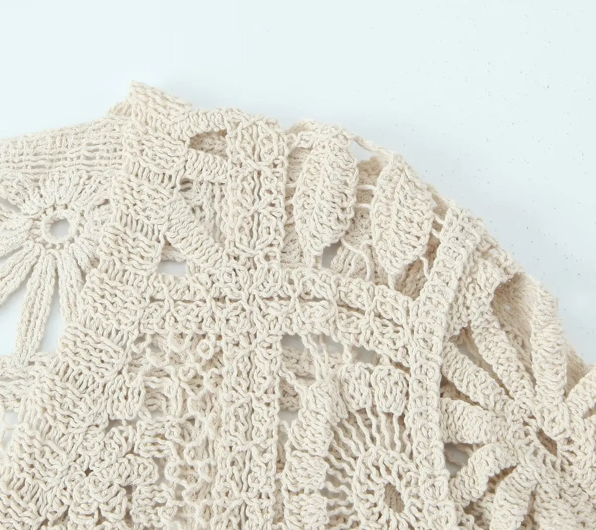Women's new cardigan V-neck three-dimensional hollow hook flower lazy versatile single breasted long sleeved knitted sweater