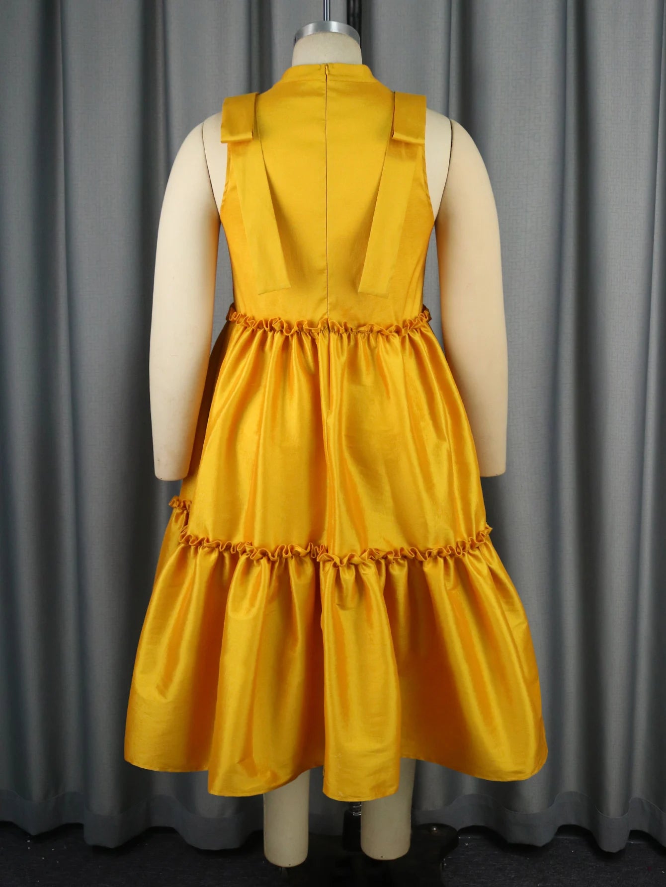 Puffy A Line Party Dresses Yellow Lace Up Sleeveless Ruffles Trim Big Swing Dress Elegant Sweet Dance Prom Night Gowns Plus Size