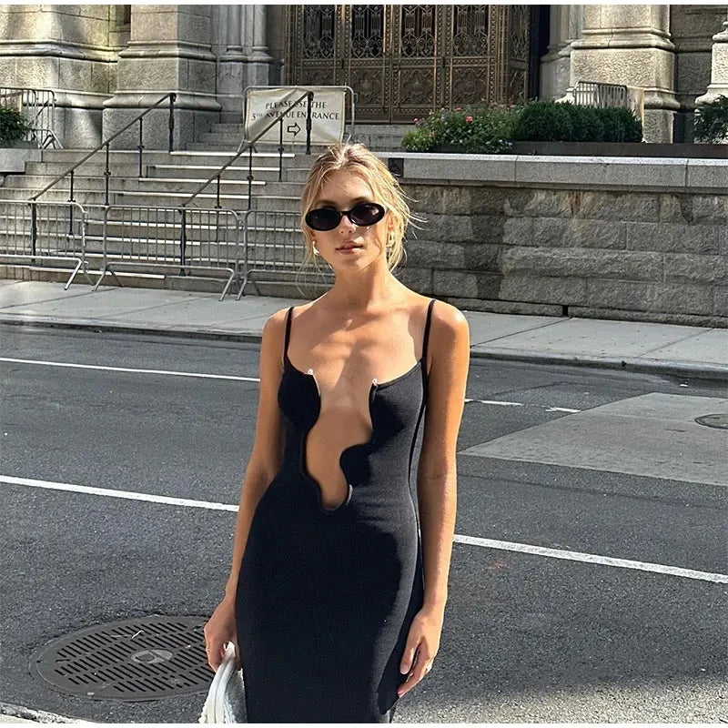 White V-neck Wavy Hollow Out Sling Knitted Dress Women Sleeveless Backless Robes 2024 New Casual Beach Vacation Sexy Dresses