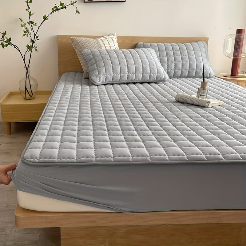 1pc Deluxe Hypoallergenic Mattress Protector - Deep Pocket, Quilted, Waterproof and Soft, for Comfortable Sleep in Bedroom or Guest Room